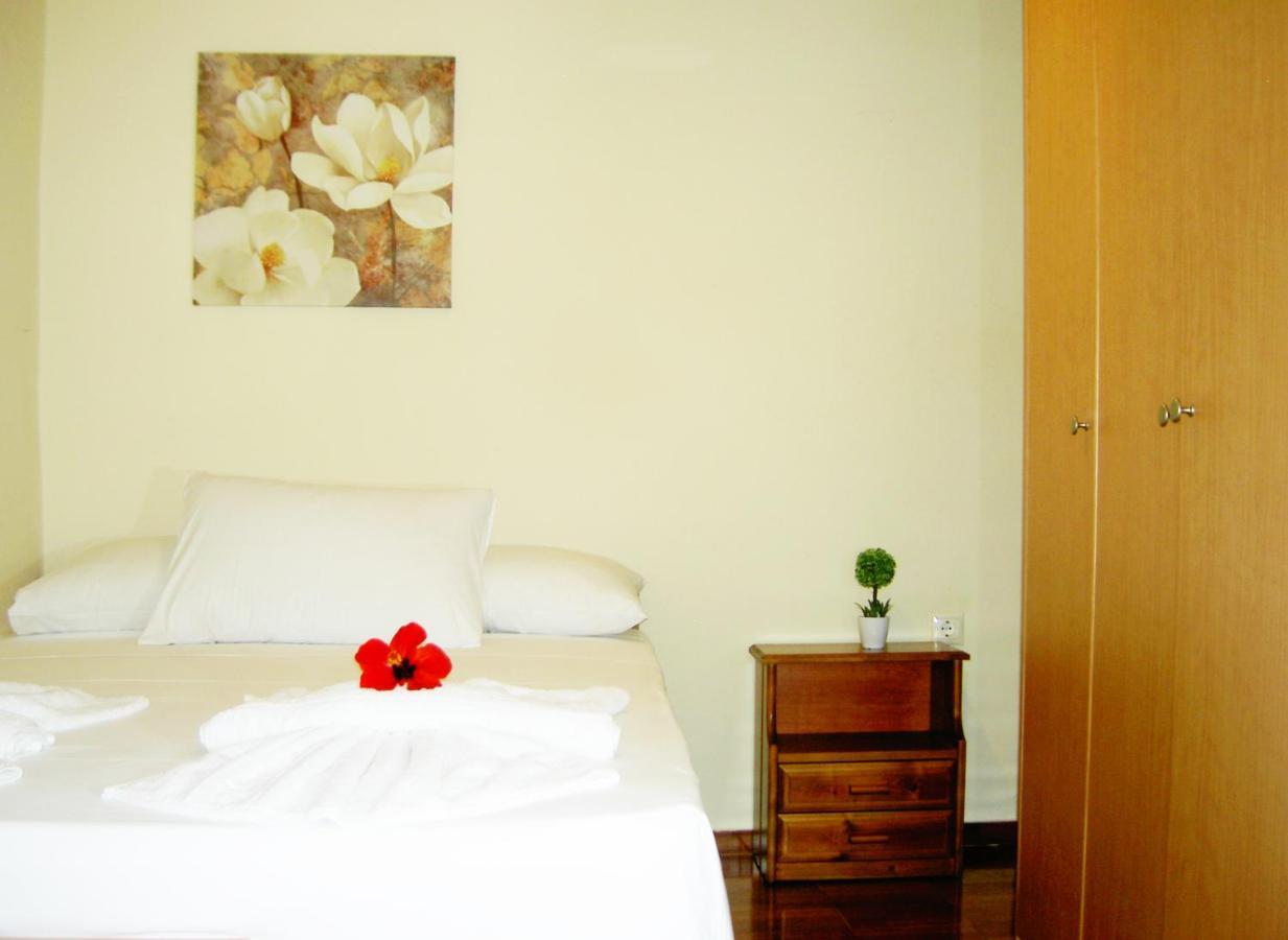 Mat Old Town Apartments L 레팀노 외부 사진