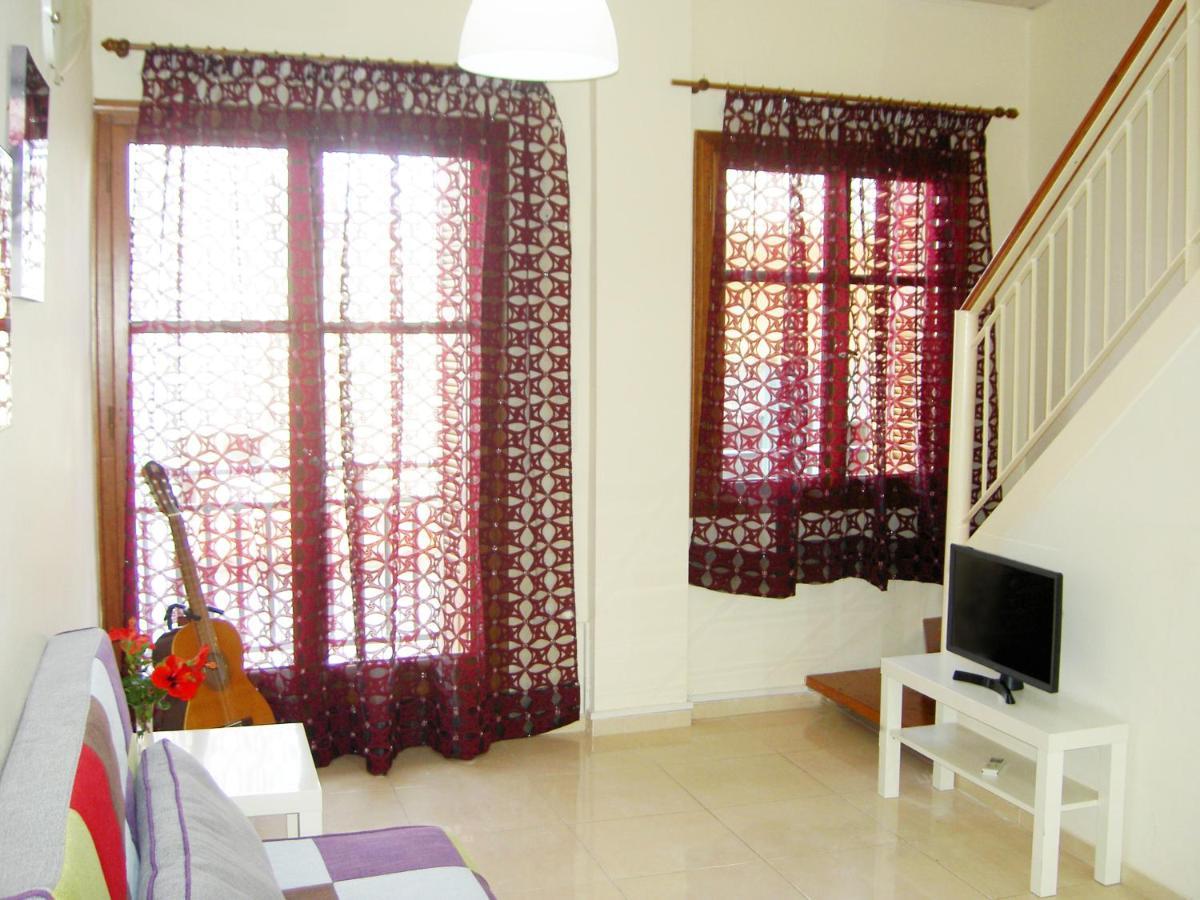 Mat Old Town Apartments L 레팀노 외부 사진