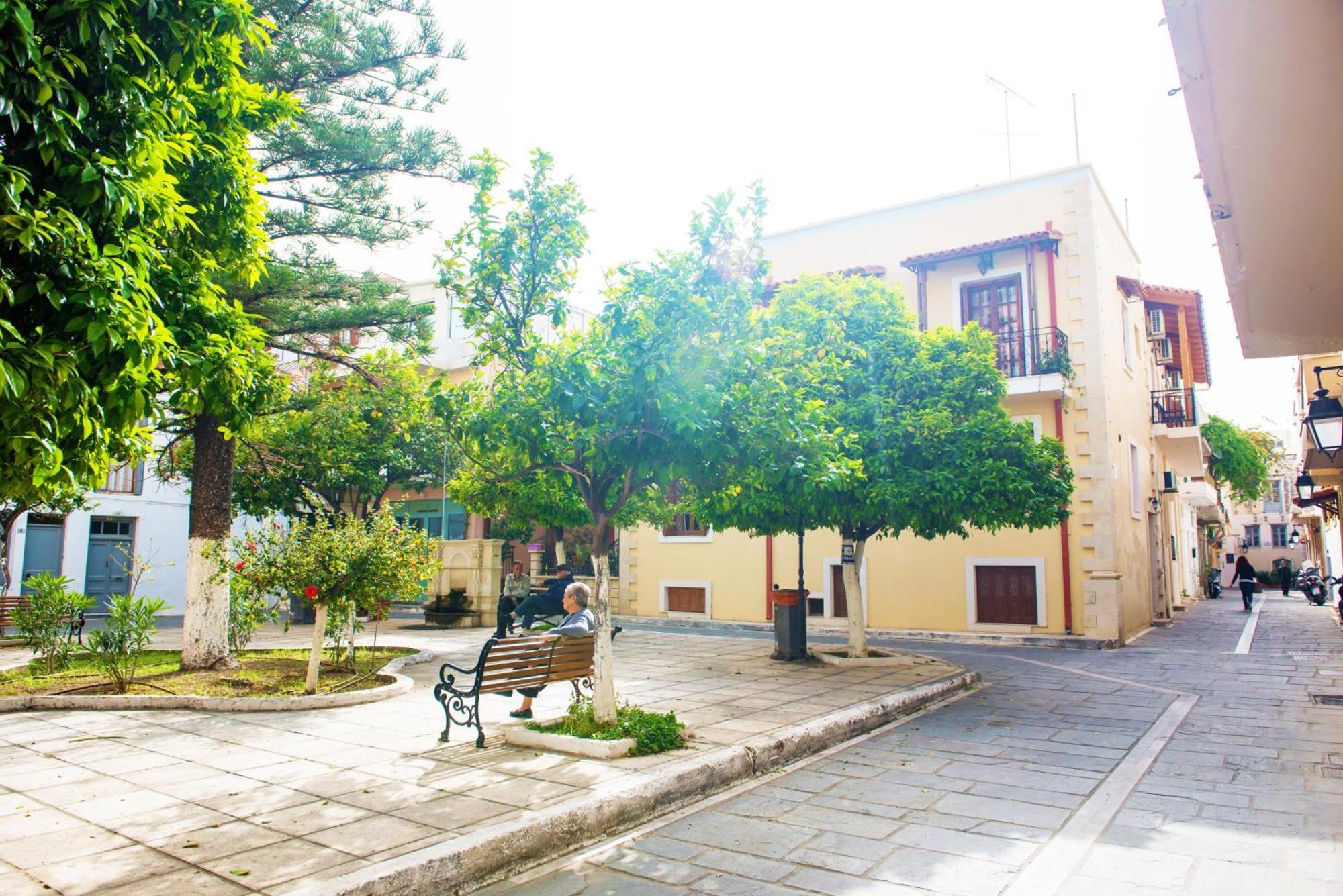 Mat Old Town Apartments L 레팀노 외부 사진